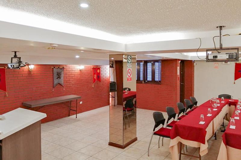 Ayenda El Marqués Hotel 3*